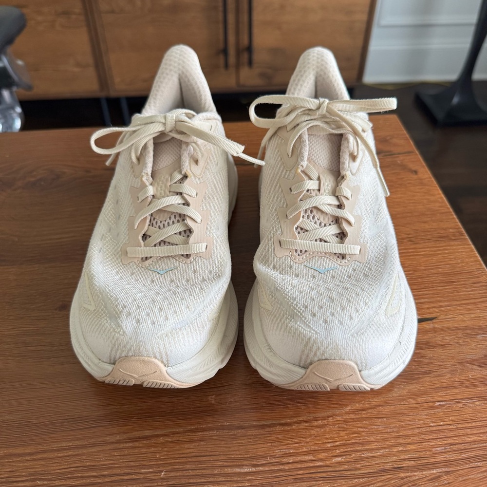 Hoka Clifton 9 Performance Running Shoes